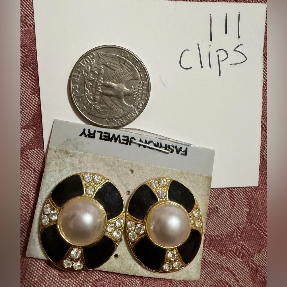 Fashion Jewelry Gold-Tone Black and Pearl Enamel Clip-On Earrings